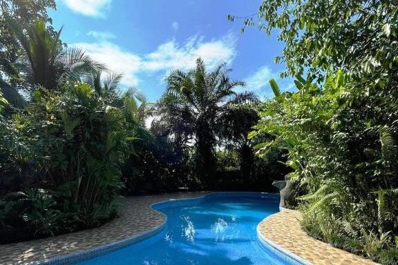 Costa-rica- Maquenque-lodge-zwembad-2